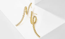 Carica l&#39;immagine nel visualizzatore di Gallery, Simple Fashion Round Zircon Curved Lines Drop Earrings for Women Jewelry
