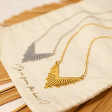 Cargar imagen en el visor de la galería, Trendy Creative Angel Wings Pendant Necklaces for Women  Jewelry
