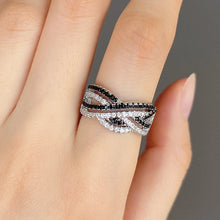 Cargar imagen en el visor de la galería, Personality Black/White Cubic Zirconia Woman Rings for Wedding Party Jewelry
