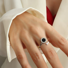 Charger l&#39;image dans la galerie, Stainless Steel Roman Numeral Shell Ring
