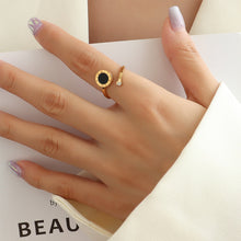 Charger l&#39;image dans la galerie, Stainless Steel Roman Numeral Shell Ring
