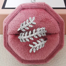 Cargar imagen en el visor de la galería, Luxury Aesthetic Trendy Open Adjustable Ring for Women
