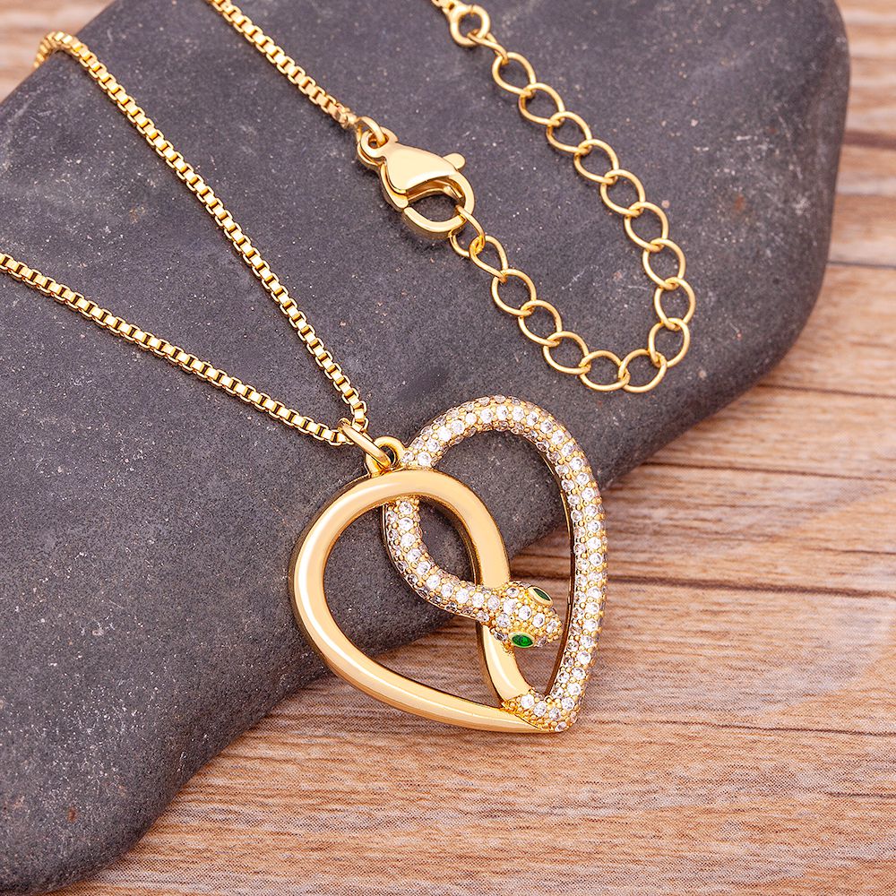 Snake Shape Fashion Double Heart Pendant Necklace for Women