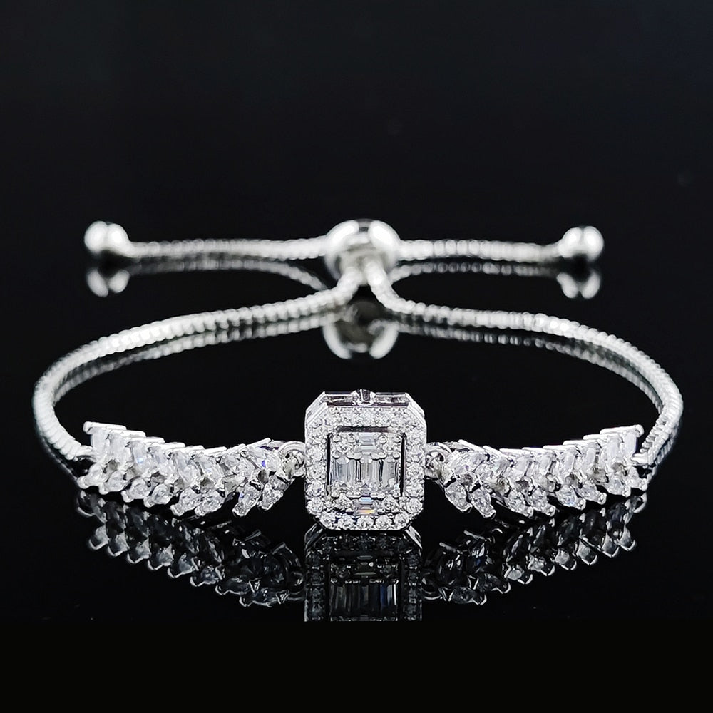 Luxury Charm Silver Color On Hand Bracelet For Women