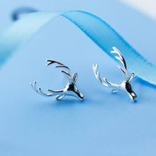 Cargar imagen en el visor de la galería, 925 Sterling Silver Fashion Cute Milo Deer Stud Earrings
